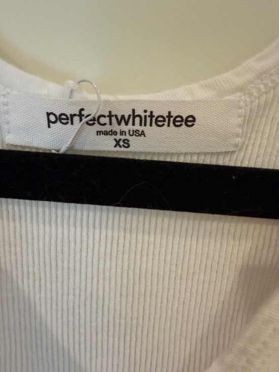 Perfect White Ribbed Tank Top - White XS - Picture 3 of 5